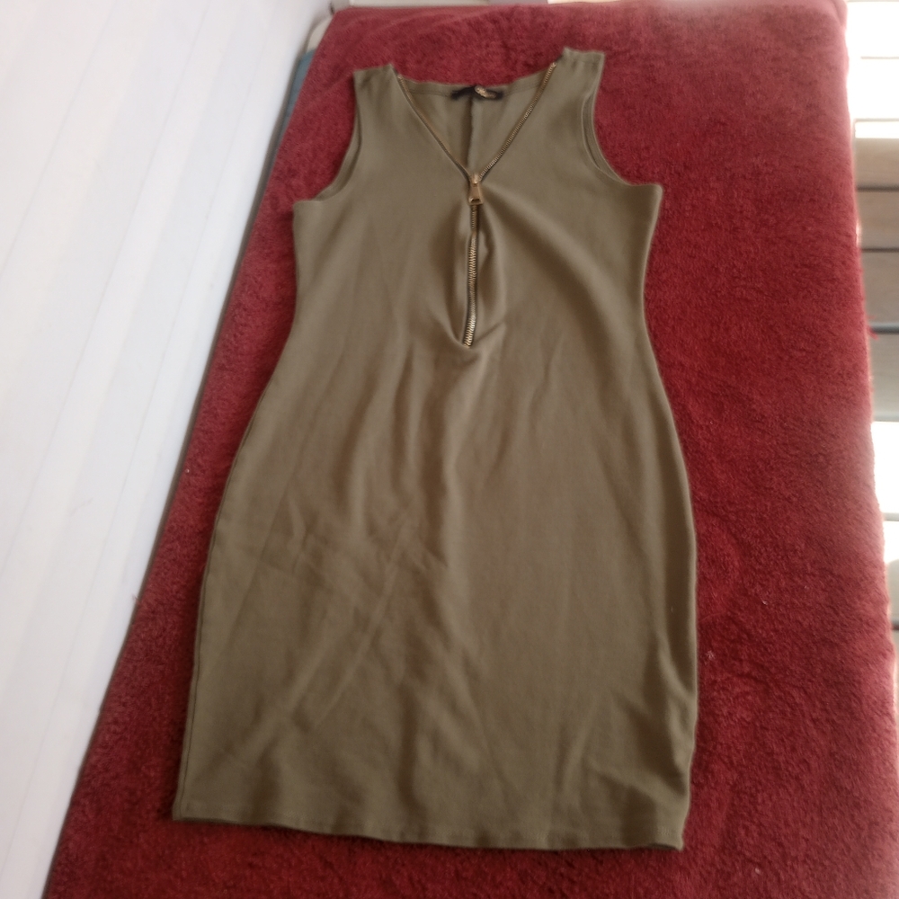 Minette women's Forrest green bodycon dress size small.